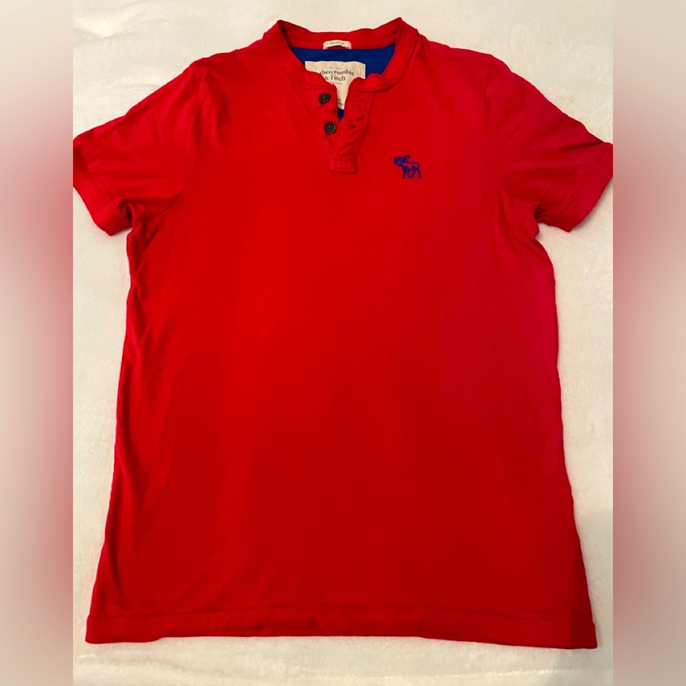 Abercrombie anf Fitch tshirt
